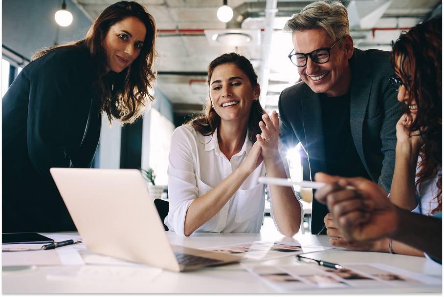 A group of employees brainstorming