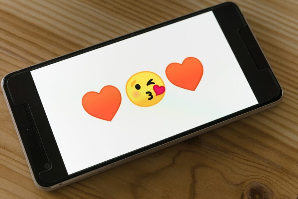 Avoiding Online Romance Schemes